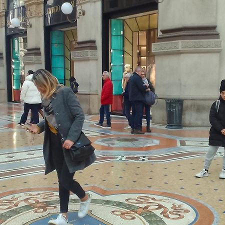"House Of Lella" Appartamento 2 Camere Da Letto Milano Exteriör bild