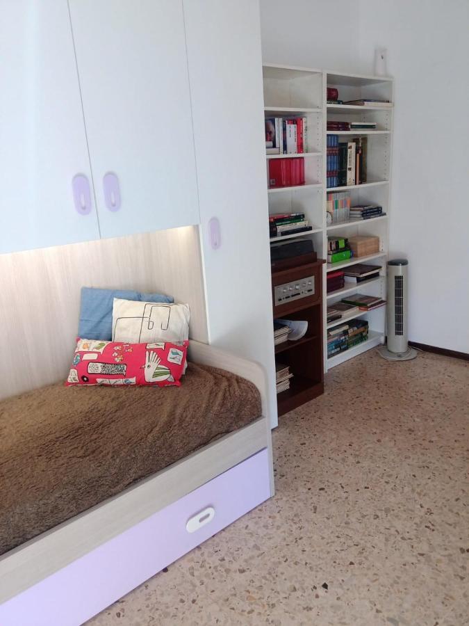 "House Of Lella" Appartamento 2 Camere Da Letto Milano Exteriör bild