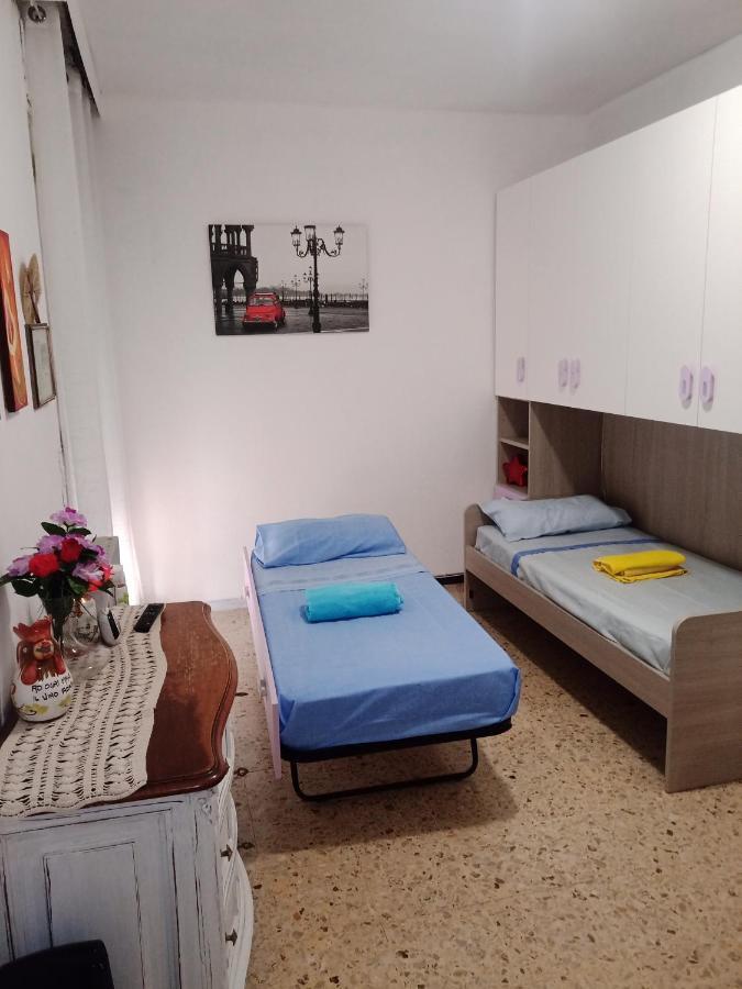 "House Of Lella" Appartamento 2 Camere Da Letto Milano Exteriör bild