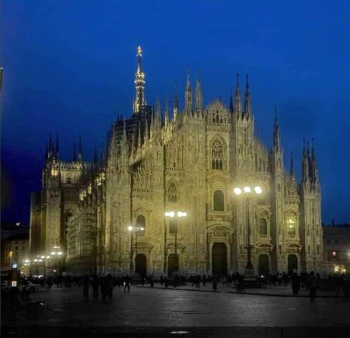 "House Of Lella" Appartamento 2 Camere Da Letto Milano Exteriör bild